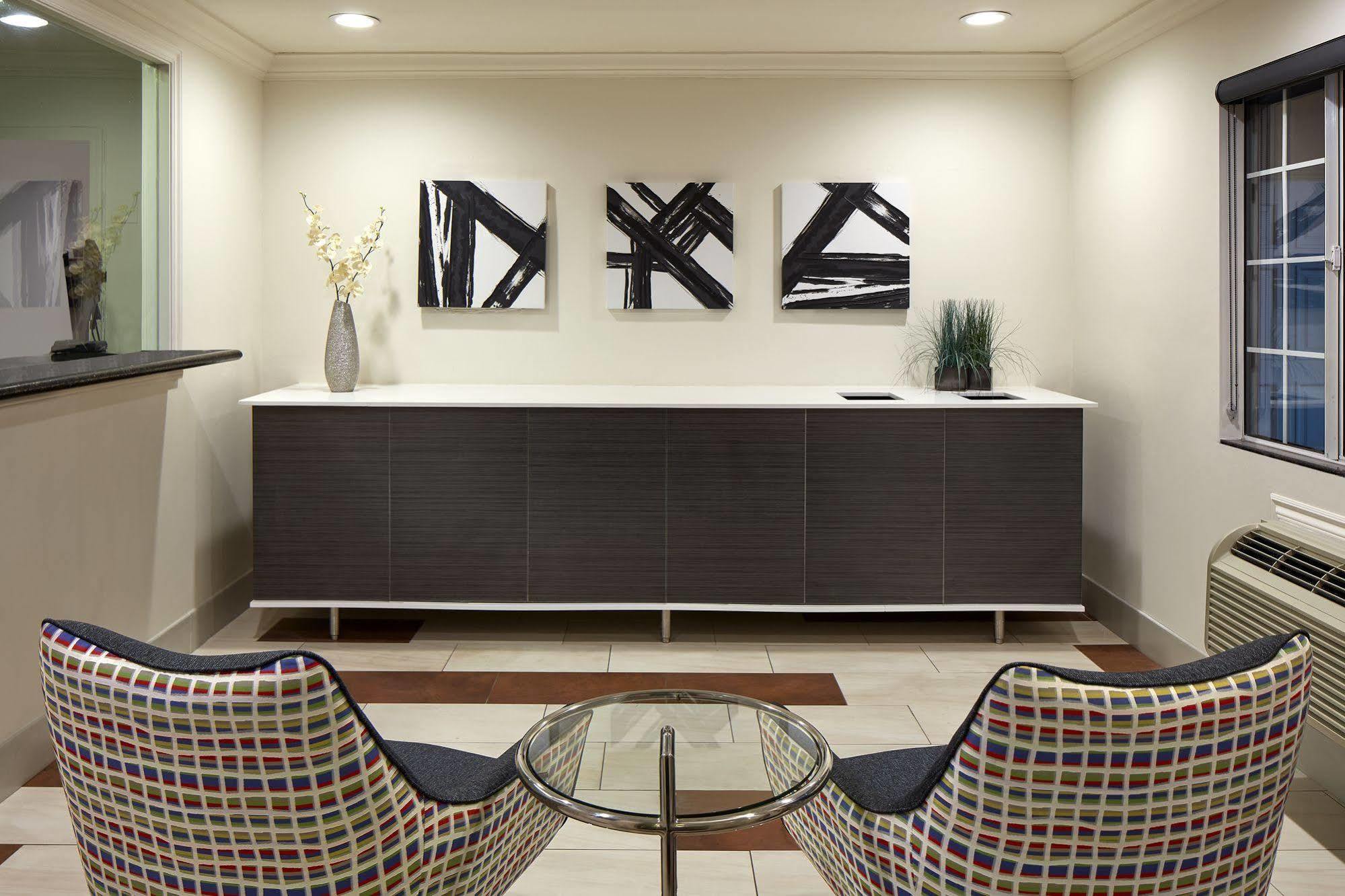 Studio Inn & Suites At Promenade Downey Exteriör bild