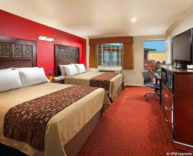 Studio Inn & Suites At Promenade Downey Exteriör bild